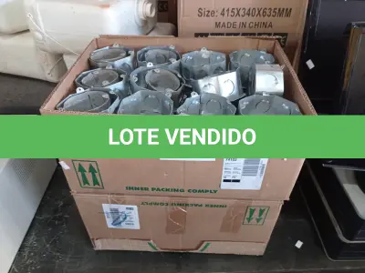 LOTE 046 - 01 LOTE COM VÁRIAS CAIXAS DE PASSAGEM DE TETO. (NO ESTADO) ATENÇÃO! FAZER A VISITAÇÃO ANTES DE ARREMATAR, NÃO SABEMOS SE FUNCIONA. LEILÃO NÃO TEM GARANTIA E NEM DEVOLUÇÃO, SUJEITO A POSSÍVEIS AVARIAS VISÍVEIS/OCULTAS E/OU AUSÊNCIA DE COMPONENTES.