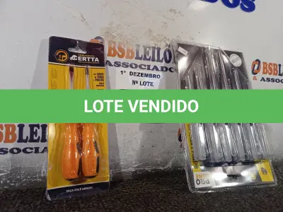LOTE 245 - 02 KIT’S DE CHAVES FENDA/PHILIPS 06/02 PEÇAS. (NO ESTADO) ATENÇÃO! FAZER A VISITAÇÃO ANTES DE ARREMATAR, NÃO SABEMOS SE FUNCIONA. LEILÃO NÃO TEM GARANTIA E NEM DEVOLUÇÃO, SUJEITO A POSSÍVEIS AVARIAS VISÍVEIS/OCULTAS E/OU AUSÊNCIA DE COMPONENTES.