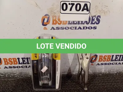 LOTE 070 - 01 KIT DE CHAVE ALLEN E 01 ALICATE DE PRESSÃO. (NO ESTADO) ATENÇÃO! FAZER A VISITAÇÃO ANTES DE ARREMATAR, NÃO SABEMOS SE FUNCIONA. LEILÃO NÃO TEM GARANTIA E NEM DEVOLUÇÃO, SUJEITO A POSSÍVEIS AVARIAS VISÍVEIS/OCULTAS E/OU AUSÊNCIA DE COMPONENTES.