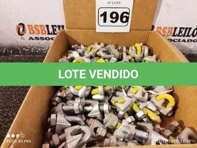 LOTE 196 - 01 LOTE COM VÁRIOS CLIPS PARA CABO DE AÇO 3/8”. (NO ESTADO) ATENÇÃO! FAZER A VISITAÇÃO ANTES DE ARREMATAR, NÃO SABEMOS SE FUNCIONA. LEILÃO NÃO TEM GARANTIA E NEM DEVOLUÇÃO, SUJEITO A POSSÍVEIS AVARIAS VISÍVEIS/OCULTAS E/OU AUSÊNCIA DE COMPONENTES.