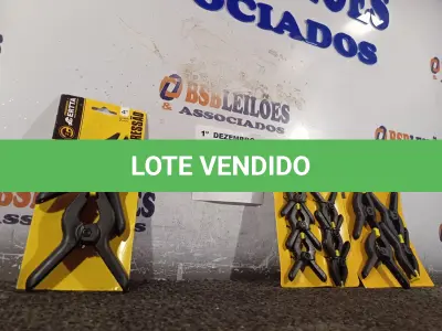 LOTE 155 - 03 KIT’S DE GRAMPOS DE PRESSÃO. (NO ESTADO) ATENÇÃO! FAZER A VISITAÇÃO ANTES DE ARREMATAR, NÃO SABEMOS SE FUNCIONA. LEILÃO NÃO TEM GARANTIA E NEM DEVOLUÇÃO, SUJEITO A POSSÍVEIS AVARIAS VISÍVEIS/OCULTAS E/OU AUSÊNCIA DE COMPONENTES.