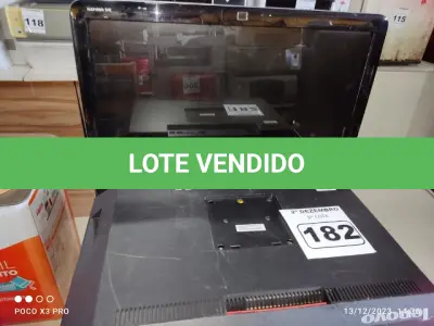 LOTE 182 - 04 COMPUTADORES ALL IN ONE MARCAS E MODELOS DIVERSOS PARA RETIRADA DE PEÇAS. (NO ESTADO) ATENÇÃO! FAZER A VISITAÇÃO ANTES DE ARREMATAR, NÃO SABEMOS SE FUNCIONA. LEILÃO NÃO TEM GARANTIA E NEM DEVOLUÇÃO, SUJEITO A POSSÍVEIS AVARIAS VISÍVEIS/OCULTAS E/OU AUSÊNCIA DE COMPONENTES.