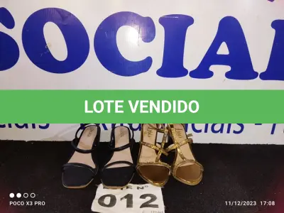 LOTE 012 - 04 – PARES DE CALÇADOS FEMININO Nº 37 (NO ESTADO, NÃO SABEMOS SE FUNCIONA. LEILÃO NÃO TEM GARANTIA E NEM DEVOLUÇÃO, SUJEITO A POSSÍVEIS AVARIAS VISÍVEIS/OCULTAS E/OU AUSÊNCIA DE COMPONENTES)