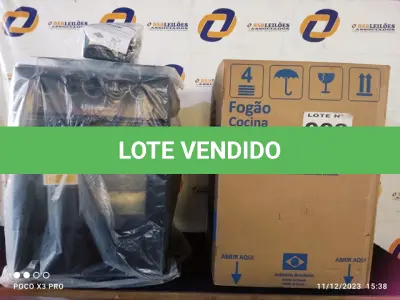 LOTE 003 - 01 - FOGÃO DE PISO 4 BOCAS BRASLAR SIRIUS PRETO (NO ESTADO, NÃO SABEMOS SE FUNCIONA. LEILÃO NÃO TEM GARANTIA E NEM DEVOLUÇÃO, SUJEITO A POSSÍVEIS AVARIAS VISÍVEIS/OCULTAS E/OU AUSÊNCIA DE COMPONENTES)