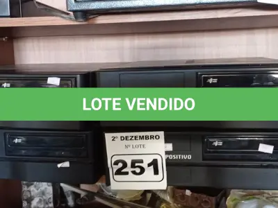LOTE 251 - 04 CPU’S MARCAS POSITIVO. (NO ESTADO) ATENÇÃO! FAZER A VISITAÇÃO ANTES DE ARREMATAR, NÃO SABEMOS SE FUNCIONA. LEILÃO NÃO TEM GARANTIA E NEM DEVOLUÇÃO, SUJEITO A POSSÍVEIS AVARIAS VISÍVEIS/OCULTAS E/OU AUSÊNCIA DE COMPONENTES.