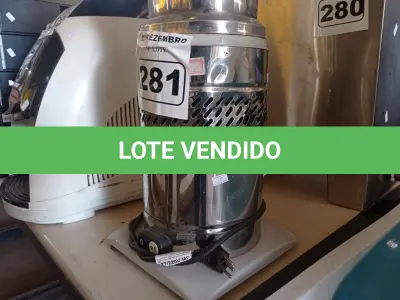 LOTE 281 - 01 LIQUIDIFICADOR INDUSTRIAL MARCA METVISA. (NO ESTADO) ATENÇÃO! FAZER A VISITAÇÃO ANTES DE ARREMATAR, NÃO SABEMOS SE FUNCIONA. LEILÃO NÃO TEM GARANTIA E NEM DEVOLUÇÃO, SUJEITO A POSSÍVEIS AVARIAS VISÍVEIS/OCULTAS E/OU AUSÊNCIA DE COMPONENTES.