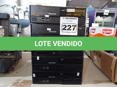 LOTE 227 - 05 CPU’S MARCAS POSITIVO. (NO ESTADO) ATENÇÃO! FAZER A VISITAÇÃO ANTES DE ARREMATAR, NÃO SABEMOS SE FUNCIONA. LEILÃO NÃO TEM GARANTIA E NEM DEVOLUÇÃO, SUJEITO A POSSÍVEIS AVARIAS VISÍVEIS/OCULTAS E/OU AUSÊNCIA DE COMPONENTES.