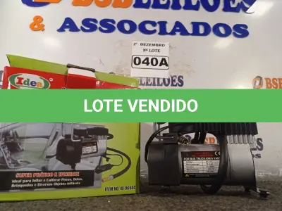 LOTE 040 - 01 COMPRESSOR DE AR PORTÁTIL 12V 150PSI. (NO ESTADO) ATENÇÃO! FAZER A VISITAÇÃO ANTES DE ARREMATAR, NÃO SABEMOS SE FUNCIONA. LEILÃO NÃO TEM GARANTIA E NEM DEVOLUÇÃO, SUJEITO A POSSÍVEIS AVARIAS VISÍVEIS/OCULTAS E/OU AUSÊNCIA DE COMPONENTES.