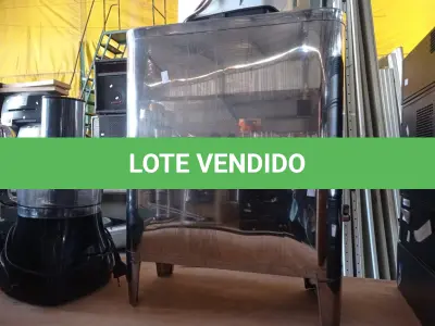 LOTE 295 - 02 CAFETEIRAS SENDO 01 INDUSTRIAL. (NO ESTADO) ATENÇÃO! FAZER A VISITAÇÃO ANTES DE ARREMATAR, NÃO SABEMOS SE FUNCIONA. LEILÃO NÃO TEM GARANTIA E NEM DEVOLUÇÃO, SUJEITO A POSSÍVEIS AVARIAS VISÍVEIS/OCULTAS E/OU AUSÊNCIA DE COMPONENTES.