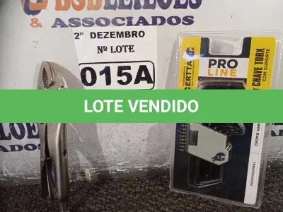 LOTE 015 - 01 KIT DE CHAVES TORX E 01 ALICATE DE PRESSÃO. (NO ESTADO) ATENÇÃO! FAZER A VISITAÇÃO ANTES DE ARREMATAR, NÃO SABEMOS SE FUNCIONA. LEILÃO NÃO TEM GARANTIA E NEM DEVOLUÇÃO, SUJEITO A POSSÍVEIS AVARIAS VISÍVEIS/OCULTAS E/OU AUSÊNCIA DE COMPONENTES.
