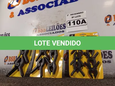 LOTE 110 - 03 KIT’S DE GRAMPOS DE PRESSÃO. (NO ESTADO) ATENÇÃO! FAZER A VISITAÇÃO ANTES DE ARREMATAR, NÃO SABEMOS SE FUNCIONA. LEILÃO NÃO TEM GARANTIA E NEM DEVOLUÇÃO, SUJEITO A POSSÍVEIS AVARIAS VISÍVEIS/OCULTAS E/OU AUSÊNCIA DE COMPONENTES.