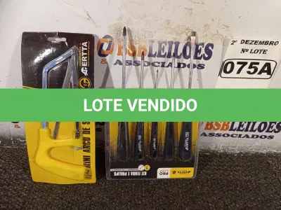 LOTE 075 - 01 MINI ARCO DE SERRA E 01 KIT DE CHAVES FENDA PHILIPS 05 PEÇAS. (NO ESTADO) ATENÇÃO! FAZER A VISITAÇÃO ANTES DE ARREMATAR, NÃO SABEMOS SE FUNCIONA. LEILÃO NÃO TEM GARANTIA E NEM DEVOLUÇÃO, SUJEITO A POSSÍVEIS AVARIAS VISÍVEIS/OCULTAS E/OU AUSÊNCIA DE COMPONENTES.