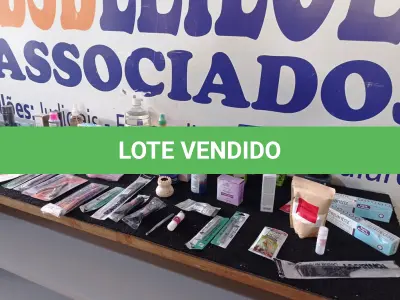LOTE 159 - 57 - COSMÉTICOS DIVERSOS  (APROXIMADAMENTE)(NO ESTADO, NÃO SABEMOS SE FUNCIONA. LEILÃO NÃO TEM GARANTIA E NEM DEVOLUÇÃO, SUJEITO A POSSÍVEIS AVARIAS VISÍVEIS/OCULTAS E/OU AUSÊNCIA DE COMPONENTES)