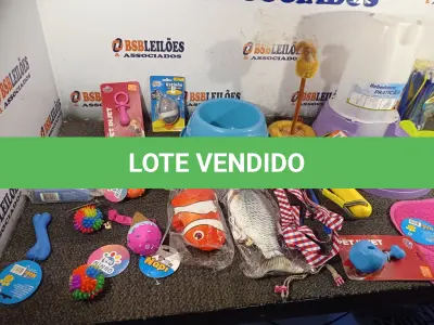 LOTE 230 - 01 LOTE COM VÁRIOS ACESSÓRIOS PARA PET’S. (NO ESTADO) ATENÇÃO! FAZER A VISITAÇÃO ANTES DE ARREMATAR, NÃO SABEMOS SE FUNCIONA. LEILÃO NÃO TEM GARANTIA E NEM DEVOLUÇÃO, SUJEITO A POSSÍVEIS AVARIAS VISÍVEIS/OCULTAS E/OU AUSÊNCIA DE COMPONENTES.