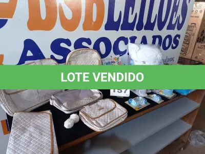 LOTE 157 - 25 – ENXOVAIS DE BEBÊ DIVERSOS (APROXIMADAMENTE) (NO ESTADO, NÃO SABEMOS SE FUNCIONA. LEILÃO NÃO TEM GARANTIA E NEM DEVOLUÇÃO, SUJEITO A POSSÍVEIS AVARIAS VISÍVEIS/OCULTAS E/OU AUSÊNCIA DE COMPONENTES)