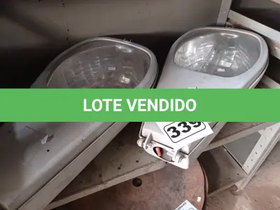 LOTE 339 - 02 LUMINÁRIAS PUBLICAS DE POSTE. (NO ESTADO) ATENÇÃO! FAZER A VISITAÇÃO ANTES DE ARREMATAR, NÃO SABEMOS SE FUNCIONA. LEILÃO NÃO TEM GARANTIA E NEM DEVOLUÇÃO, SUJEITO A POSSÍVEIS AVARIAS VISÍVEIS/OCULTAS E/OU AUSÊNCIA DE COMPONENTES.