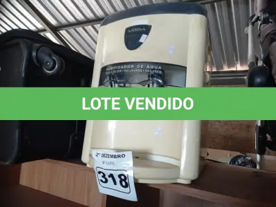 LOTE 318 - 01 PURIFICADOR DE ÁGUA MARCA LATINA REFRIGERAÇÃO ELETRÔNICA. (NO ESTADO) ATENÇÃO! FAZER A VISITAÇÃO ANTES DE ARREMATAR, NÃO SABEMOS SE FUNCIONA. LEILÃO NÃO TEM GARANTIA E NEM DEVOLUÇÃO, SUJEITO A POSSÍVEIS AVARIAS VISÍVEIS/OCULTAS E/OU AUSÊNCIA DE COMPONENTES.