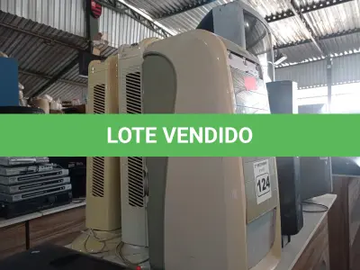 LOTE 124 - 02 VENTILADORES DE COLUNA E 01 CLIMATIZADOR MARCAS E MODELOS DIVERSOS. (NO ESTADO) ATENÇÃO! FAZER A VISITAÇÃO ANTES DE ARREMATAR, NÃO SABEMOS SE FUNCIONA. LEILÃO NÃO TEM GARANTIA E NEM DEVOLUÇÃO, SUJEITO A POSSÍVEIS AVARIAS VISÍVEIS/OCULTAS E/OU AUSÊNCIA DE COMPONENTES.