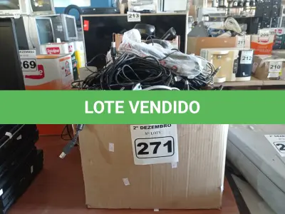 LOTE 271 - 01 LOTE COM GRANDE QUANTIDADE DE CABOS E PERIFÉRICOS DE INFORMÁTICA DIVERSOS. (NO ESTADO) ATENÇÃO! FAZER A VISITAÇÃO ANTES DE ARREMATAR, NÃO SABEMOS SE FUNCIONA. LEILÃO NÃO TEM GARANTIA E NEM DEVOLUÇÃO, SUJEITO A POSSÍVEIS AVARIAS VISÍVEIS/OCULTAS E/OU AUSÊNCIA DE COMPONENTES.