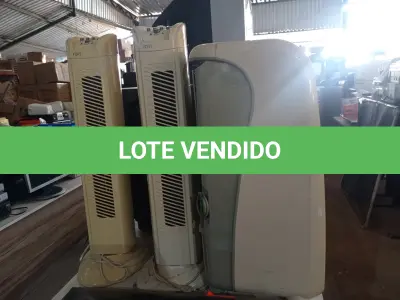 LOTE 124 - 02 VENTILADORES DE COLUNA E 01 CLIMATIZADOR MARCAS E MODELOS DIVERSOS. (NO ESTADO) ATENÇÃO! FAZER A VISITAÇÃO ANTES DE ARREMATAR, NÃO SABEMOS SE FUNCIONA. LEILÃO NÃO TEM GARANTIA E NEM DEVOLUÇÃO, SUJEITO A POSSÍVEIS AVARIAS VISÍVEIS/OCULTAS E/OU AUSÊNCIA DE COMPONENTES.