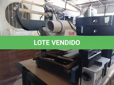 LOTE 228 - 01 PROJETOR DE SLIDES, 01 TRACER PROJETOR E 02 BALANÇAS MARCAS E MODELOS DIVERSOS. (NO ESTADO) ATENÇÃO! FAZER A VISITAÇÃO ANTES DE ARREMATAR, NÃO SABEMOS SE FUNCIONA. LEILÃO NÃO TEM GARANTIA E NEM DEVOLUÇÃO, SUJEITO A POSSÍVEIS AVARIAS VISÍVEIS/OCULTAS E/OU AUSÊNCIA DE COMPONENTES.