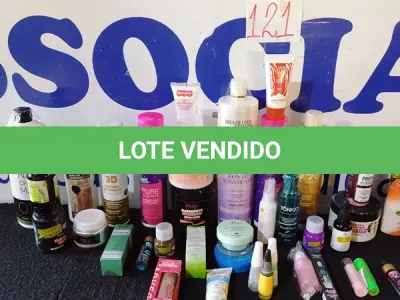 LOTE 121 - 50 – COSMÉTICOS VARIADOS (APROXIMADAMENTE)(NO ESTADO, NÃO SABEMOS SE FUNCIONA. LEILÃO NÃO TEM GARANTIA E NEM DEVOLUÇÃO, SUJEITO A POSSÍVEIS AVARIAS VISÍVEIS/OCULTAS E/OU AUSÊNCIA DE COMPONENTES)