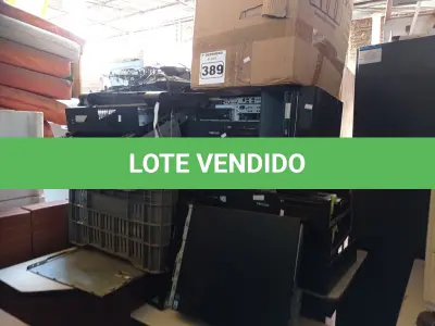 LOTE 389 - 01 LOTE COM VÁRIAS SUCATAS DE INFORMÁTICA. (NO ESTADO) ATENÇÃO! FAZER A VISITAÇÃO ANTES DE ARREMATAR, NÃO SABEMOS SE FUNCIONA. LEILÃO NÃO TEM GARANTIA E NEM DEVOLUÇÃO, SUJEITO A POSSÍVEIS AVARIAS VISÍVEIS/OCULTAS E/OU AUSÊNCIA DE COMPONENTES.