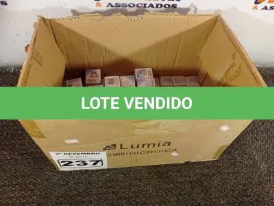 LOTE 237 - 01 LOTE COM APROXIMADAMENTE 80 LÂMPADAS DICROICA 1W 220V. (NO ESTADO) ATENÇÃO! FAZER A VISITAÇÃO ANTES DE ARREMATAR, NÃO SABEMOS SE FUNCIONA. LEILÃO NÃO TEM GARANTIA E NEM DEVOLUÇÃO, SUJEITO A POSSÍVEIS AVARIAS VISÍVEIS/OCULTAS E/OU AUSÊNCIA DE COMPONENTES.