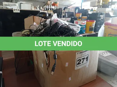 LOTE 271 - 01 LOTE COM GRANDE QUANTIDADE DE CABOS E PERIFÉRICOS DE INFORMÁTICA DIVERSOS. (NO ESTADO) ATENÇÃO! FAZER A VISITAÇÃO ANTES DE ARREMATAR, NÃO SABEMOS SE FUNCIONA. LEILÃO NÃO TEM GARANTIA E NEM DEVOLUÇÃO, SUJEITO A POSSÍVEIS AVARIAS VISÍVEIS/OCULTAS E/OU AUSÊNCIA DE COMPONENTES.