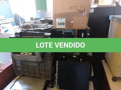 LOTE 389 - 01 LOTE COM VÁRIAS SUCATAS DE INFORMÁTICA. (NO ESTADO) ATENÇÃO! FAZER A VISITAÇÃO ANTES DE ARREMATAR, NÃO SABEMOS SE FUNCIONA. LEILÃO NÃO TEM GARANTIA E NEM DEVOLUÇÃO, SUJEITO A POSSÍVEIS AVARIAS VISÍVEIS/OCULTAS E/OU AUSÊNCIA DE COMPONENTES.