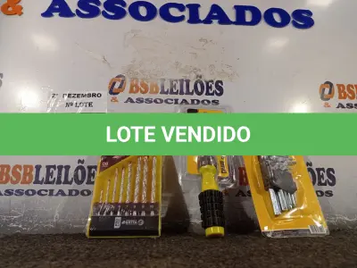 LOTE 050 - 01 KIT DE BROCAS, 01 CHAVE COM 06 PONTAS INTERCAMBIÁVEIS E 01 KIT CHAVE ALLEN. (NO ESTADO) ATENÇÃO! FAZER A VISITAÇÃO ANTES DE ARREMATAR, NÃO SABEMOS SE FUNCIONA. LEILÃO NÃO TEM GARANTIA E NEM DEVOLUÇÃO, SUJEITO A POSSÍVEIS AVARIAS VISÍVEIS/OCULTAS E/OU AUSÊNCIA DE COMPONENTES.