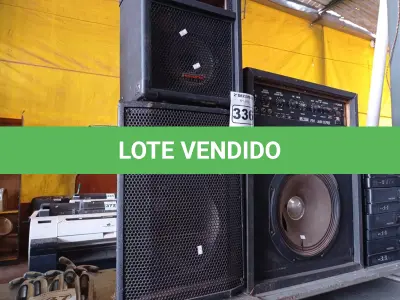 LOTE 336 - 03 CAIXAS DE SOM MARCAS E MODELOS DIVERSOS. (NO ESTADO) ATENÇÃO! FAZER A VISITAÇÃO ANTES DE ARREMATAR, NÃO SABEMOS SE FUNCIONA. LEILÃO NÃO TEM GARANTIA E NEM DEVOLUÇÃO, SUJEITO A POSSÍVEIS AVARIAS VISÍVEIS/OCULTAS E/OU AUSÊNCIA DE COMPONENTES.