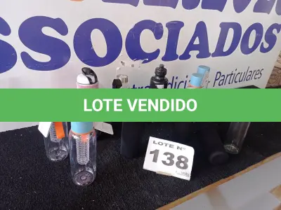 LOTE 138 - 10 – GARRAFAS DIVERSAS (NO ESTADO, NÃO SABEMOS SE FUNCIONA. LEILÃO NÃO TEM GARANTIA E NEM DEVOLUÇÃO, SUJEITO A POSSÍVEIS AVARIAS VISÍVEIS/OCULTAS E/OU AUSÊNCIA DE COMPONENTES)