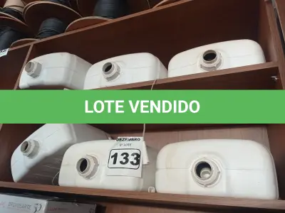 LOTE 133 - 06 CAIXAS DE DESCARGA MARCAS E MODELOS DIVERSOS. (NO ESTADO) ATENÇÃO! FAZER A VISITAÇÃO ANTES DE ARREMATAR, NÃO SABEMOS SE FUNCIONA. LEILÃO NÃO TEM GARANTIA E NEM DEVOLUÇÃO, SUJEITO A POSSÍVEIS AVARIAS VISÍVEIS/OCULTAS E/OU AUSÊNCIA DE COMPONENTES.