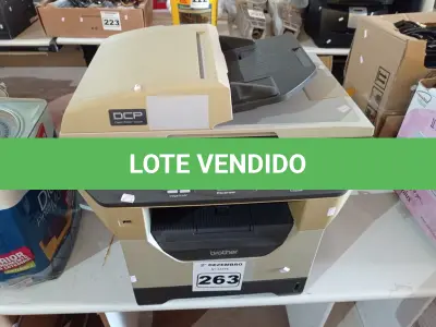 LOTE 263 - 01 IMPRESSORA MULTIFUNCIONAL MARCA BROTHER DCP-8085DN. (NO ESTADO) ATENÇÃO! FAZER A VISITAÇÃO ANTES DE ARREMATAR, NÃO SABEMOS SE FUNCIONA. LEILÃO NÃO TEM GARANTIA E NEM DEVOLUÇÃO, SUJEITO A POSSÍVEIS AVARIAS VISÍVEIS/OCULTAS E/OU AUSÊNCIA DE COMPONENTES.