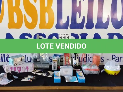 LOTE 111 - 21 – UTENSÍLIOS DOMÉSTICOS DIVERSOS.(APROXIMADAMENTE) (NO ESTADO, NÃO SABEMOS SE FUNCIONA. LEILÃO NÃO TEM GARANTIA E NEM DEVOLUÇÃO, SUJEITO A POSSÍVEIS AVARIAS VISÍVEIS/OCULTAS E/OU AUSÊNCIA DE COMPONENTES)