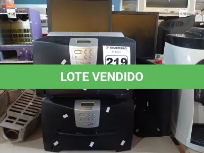 LOTE 219 - 03 IMPRESSORAS LEXMARK E342N, 01 CPU E 04 MONITORES MARCAS E MODELOS DIVERSOS. (NO ESTADO) ATENÇÃO! FAZER A VISITAÇÃO ANTES DE ARREMATAR, NÃO SABEMOS SE FUNCIONA. LEILÃO NÃO TEM GARANTIA E NEM DEVOLUÇÃO, SUJEITO A POSSÍVEIS AVARIAS VISÍVEIS/OCULTAS E/OU AUSÊNCIA DE COMPONENTES.