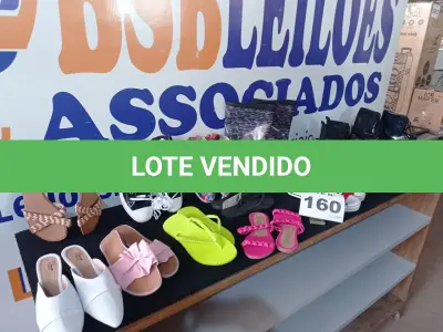LOTE 160 - 14 – CALÇADOS FEMININOS VARIADOS (NO ESTADO, NÃO SABEMOS SE FUNCIONA. LEILÃO NÃO TEM GARANTIA E NEM DEVOLUÇÃO, SUJEITO A POSSÍVEIS AVARIAS VISÍVEIS/OCULTAS E/OU AUSÊNCIA DE COMPONENTES)