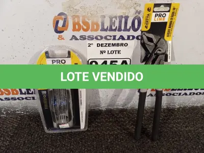 LOTE 045 - 01 KIT DE CHAVE ALLEN E 01 ALICATE BOMBA D’AGUA 10”. (NO ESTADO) ATENÇÃO! FAZER A VISITAÇÃO ANTES DE ARREMATAR, NÃO SABEMOS SE FUNCIONA. LEILÃO NÃO TEM GARANTIA E NEM DEVOLUÇÃO, SUJEITO A POSSÍVEIS AVARIAS VISÍVEIS/OCULTAS E/OU AUSÊNCIA DE COMPONENTES.
