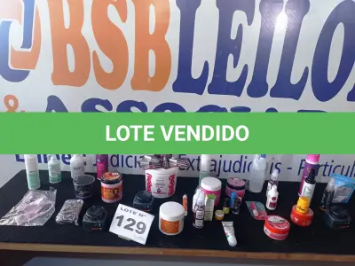 LOTE 129 - 45 – COSMÉTICOS VARIADOS (APROXIMADAMENTE)(NO ESTADO, NÃO SABEMOS SE FUNCIONA. LEILÃO NÃO TEM GARANTIA E NEM DEVOLUÇÃO, SUJEITO A POSSÍVEIS AVARIAS VISÍVEIS/OCULTAS E/OU AUSÊNCIA DE COMPONENTES)