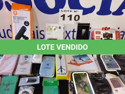 LOTE 110 - 23 – ACESSÓRIOS PARA CELULARES.(APROXIMADAMENTE) (NO ESTADO, NÃO SABEMOS SE FUNCIONA. LEILÃO NÃO TEM GARANTIA E NEM DEVOLUÇÃO, SUJEITO A POSSÍVEIS AVARIAS VISÍVEIS/OCULTAS E/OU AUSÊNCIA DE COMPONENTES)