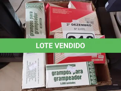 LOTE 218 - 01 LOTE COM GRANDE QUANTIDADE DE GRAMPOS MARCAS E MODELOS DIVERSOS. (NO ESTADO) ATENÇÃO! FAZER A VISITAÇÃO ANTES DE ARREMATAR, NÃO SABEMOS SE FUNCIONA. LEILÃO NÃO TEM GARANTIA E NEM DEVOLUÇÃO, SUJEITO A POSSÍVEIS AVARIAS VISÍVEIS/OCULTAS E/OU AUSÊNCIA DE COMPONENTES.