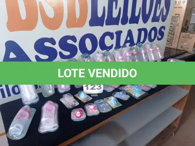 LOTE 123 - 90 - MAMADEIRAS, CHUPETAS E BICOS DIVERSOS (NO ESTADO, NÃO SABEMOS SE FUNCIONA. LEILÃO NÃO TEM GARANTIA E NEM DEVOLUÇÃO, SUJEITO A POSSÍVEIS AVARIAS VISÍVEIS/OCULTAS E/OU AUSÊNCIA DE COMPONENTES)