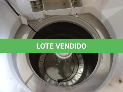 LOTE 371 - 01 MÁQUINA DE LAVAR ROUPAS MARCA BRASTEMP 220V. (NO ESTADO) ATENÇÃO! FAZER A VISITAÇÃO ANTES DE ARREMATAR, NÃO SABEMOS SE FUNCIONA. LEILÃO NÃO TEM GARANTIA E NEM DEVOLUÇÃO, SUJEITO A POSSÍVEIS AVARIAS VISÍVEIS/OCULTAS E/OU AUSÊNCIA DE COMPONENTES.