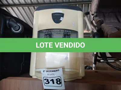 LOTE 318 - 01 PURIFICADOR DE ÁGUA MARCA LATINA REFRIGERAÇÃO ELETRÔNICA. (NO ESTADO) ATENÇÃO! FAZER A VISITAÇÃO ANTES DE ARREMATAR, NÃO SABEMOS SE FUNCIONA. LEILÃO NÃO TEM GARANTIA E NEM DEVOLUÇÃO, SUJEITO A POSSÍVEIS AVARIAS VISÍVEIS/OCULTAS E/OU AUSÊNCIA DE COMPONENTES.