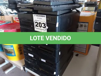 LOTE 203 - 05 CPU’S E 05 TECLADOS PARA PC MARCAS E MODELOS DIVERSOS. (NO ESTADO) ATENÇÃO! FAZER A VISITAÇÃO ANTES DE ARREMATAR, NÃO SABEMOS SE FUNCIONA. LEILÃO NÃO TEM GARANTIA E NEM DEVOLUÇÃO, SUJEITO A POSSÍVEIS AVARIAS VISÍVEIS/OCULTAS E/OU AUSÊNCIA DE COMPONENTES.