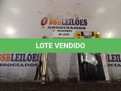 LOTE 015 - 01 KIT DE CHAVES TORX E 01 ALICATE DE PRESSÃO. (NO ESTADO) ATENÇÃO! FAZER A VISITAÇÃO ANTES DE ARREMATAR, NÃO SABEMOS SE FUNCIONA. LEILÃO NÃO TEM GARANTIA E NEM DEVOLUÇÃO, SUJEITO A POSSÍVEIS AVARIAS VISÍVEIS/OCULTAS E/OU AUSÊNCIA DE COMPONENTES.