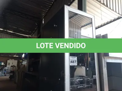 LOTE 487 - 01 RACK PARA EQUIPAMENTOS DE TELECOMUNICAÇÕES. (NO ESTADO) ATENÇÃO! FAZER A VISITAÇÃO ANTES DE ARREMATAR, NÃO SABEMOS SE FUNCIONA. LEILÃO NÃO TEM GARANTIA E NEM DEVOLUÇÃO, SUJEITO A POSSÍVEIS AVARIAS VISÍVEIS/OCULTAS E/OU AUSÊNCIA DE COMPONENTES.