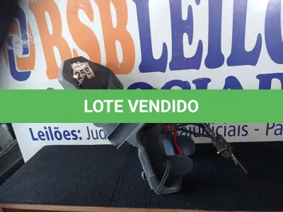LOTE 255 - 01 - CADEIRINHA CRIANÇA BIKE TRASEIRA (NO ESTADO, NÃO SABEMOS SE FUNCIONA. LEILÃO NÃO TEM GARANTIA E NEM DEVOLUÇÃO, SUJEITO A POSSÍVEIS AVARIAS VISÍVEIS/OCULTAS E/OU AUSÊNCIA DE COMPONENTES)
