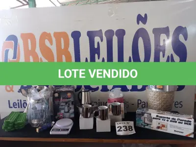 LOTE 238 - 20 – PEÇAS DE UTILIDADES DOMESTICAS (APROXIMADAMENTE) (NO ESTADO, NÃO SABEMOS SE FUNCIONA. LEILÃO NÃO TEM GARANTIA E NEM DEVOLUÇÃO, SUJEITO A POSSÍVEIS AVARIAS VISÍVEIS/OCULTAS E/OU AUSÊNCIA DE COMPONENTES)